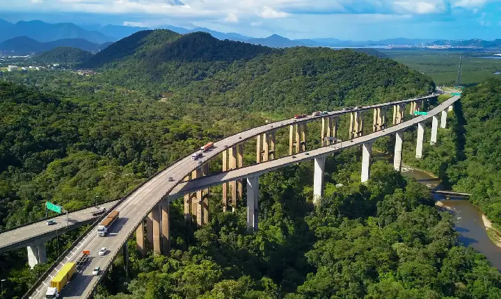 Brasil deve dobrar investimentos para zerar déficit em infraestrutura