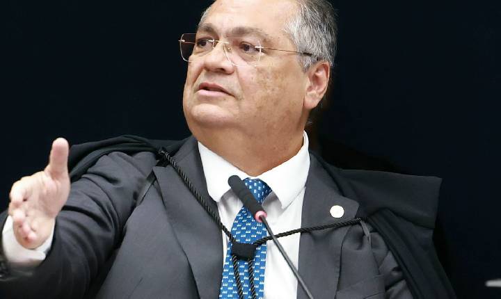 Dino anula emendas indicadas por dirigentes partidários sem mandato