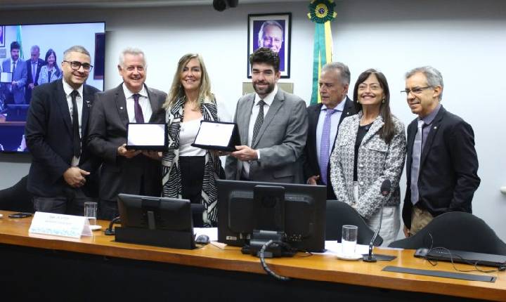 Pesquisadores e deputados defendem prioridade para testes com polilaminina para lesão medular