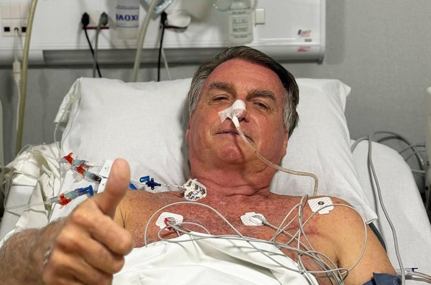 Bolsonaro permanece na UTI após cirurgia abdominal complexa