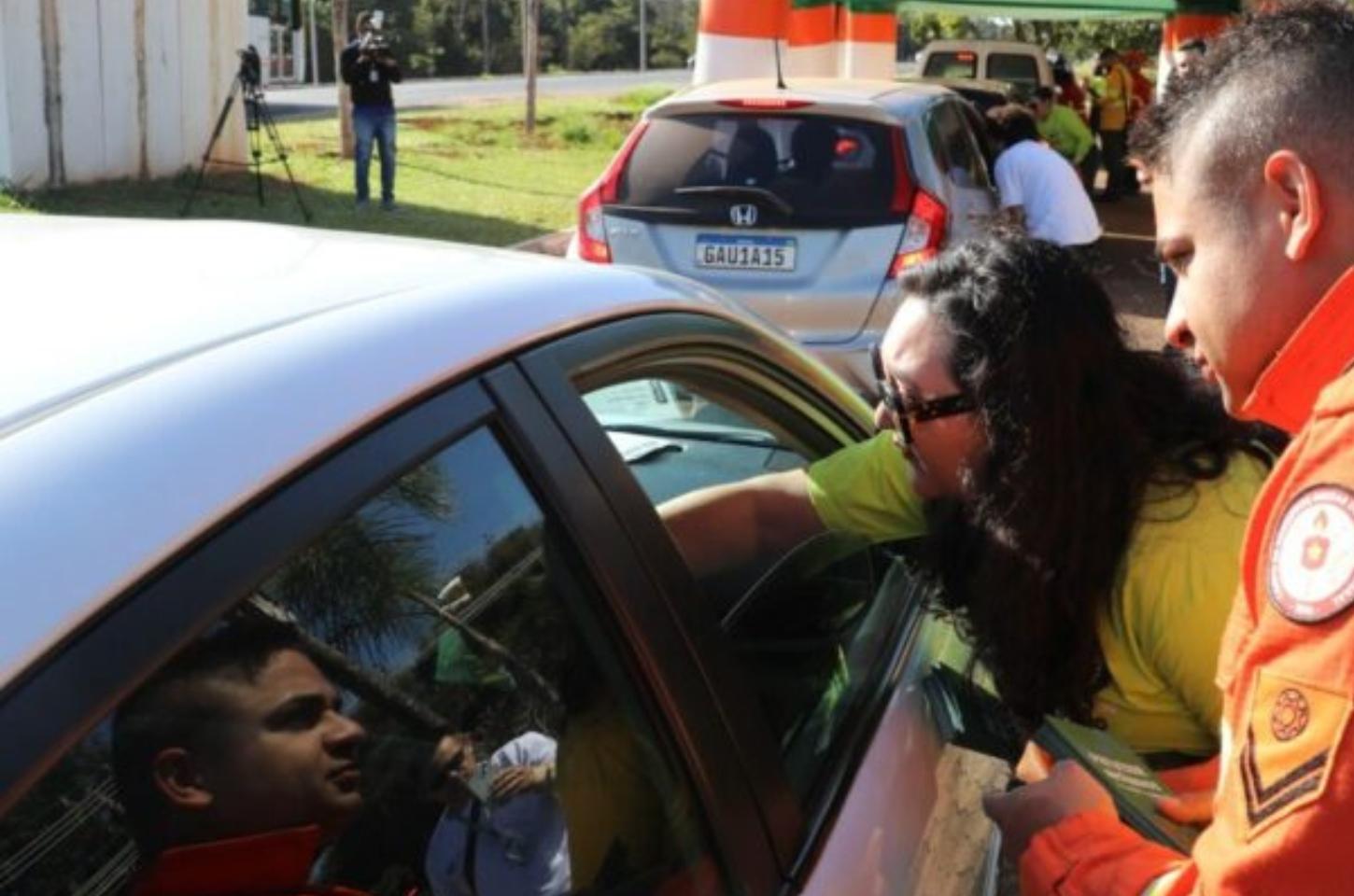 Blitz Educativa Alerta para Riscos de Incêndios no DF
