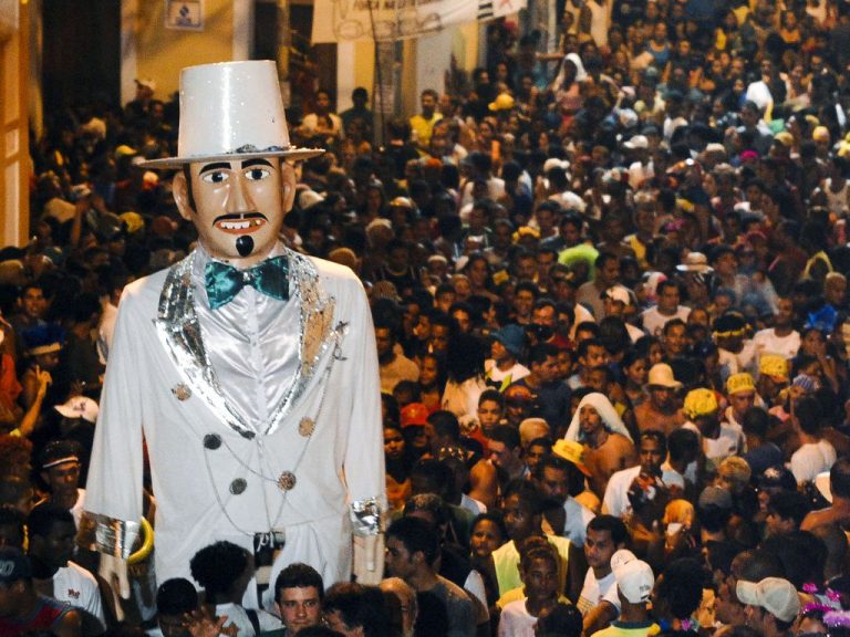 Comissão aprova criação de datas comemorativas e homenagens a eventos e figuras históricas