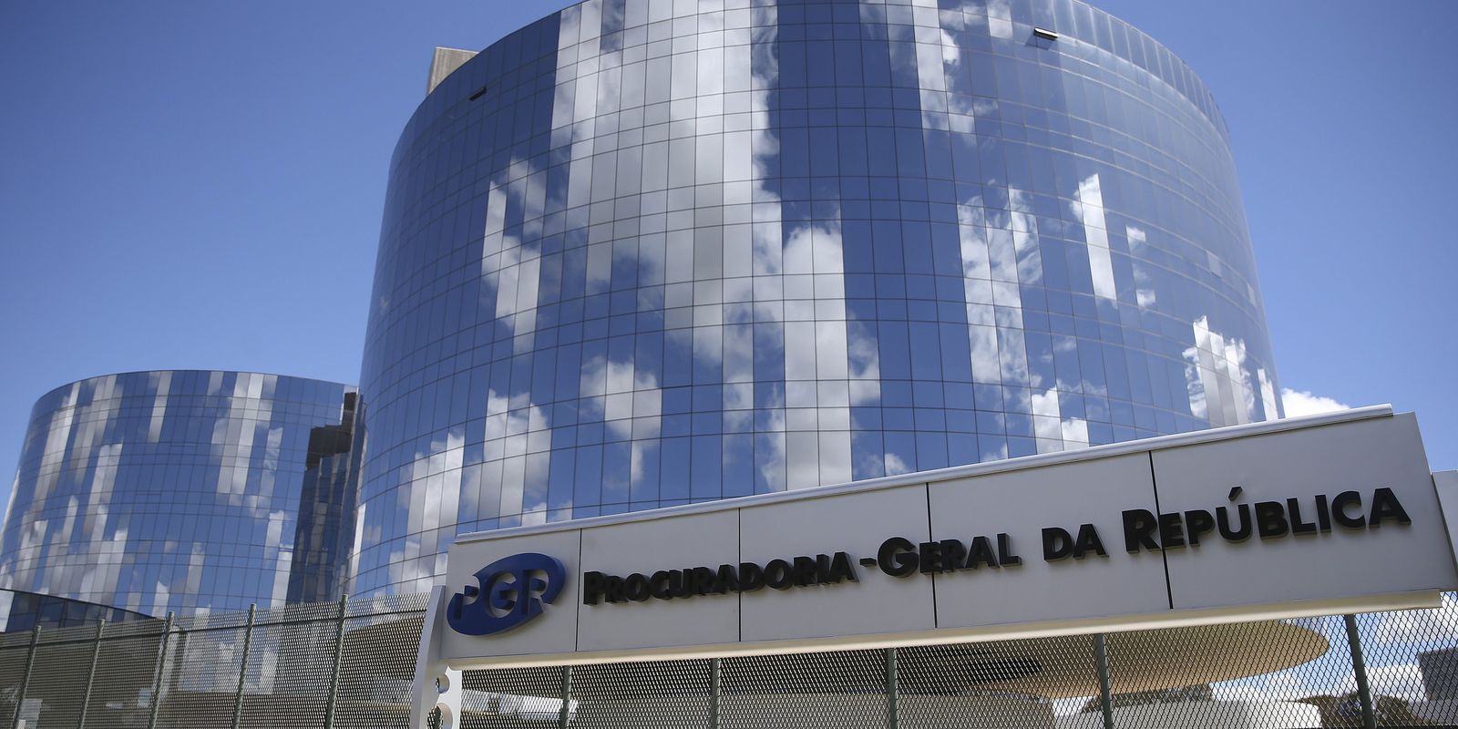 PGR deve se manifestar sobre supostas conversas entre Vorcaro e Moraes