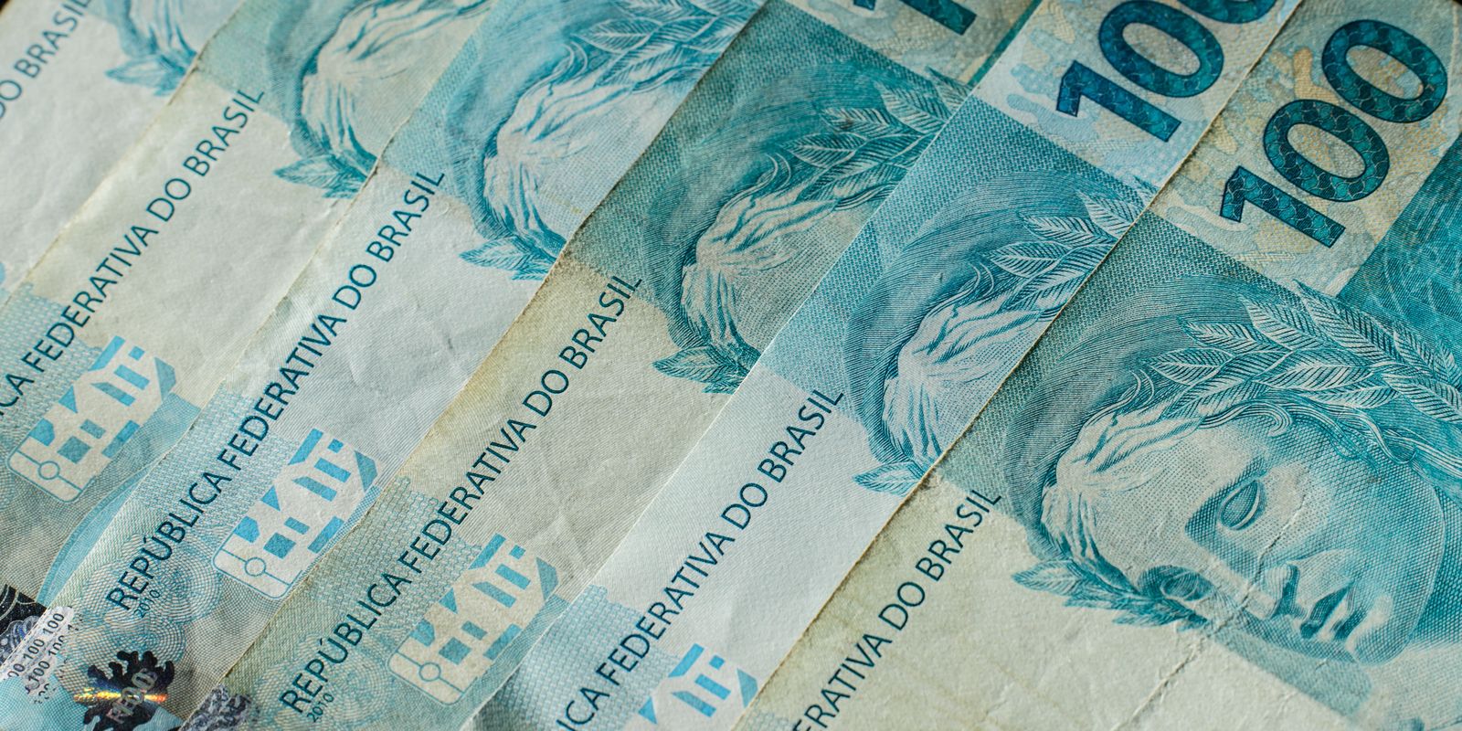 Tesouro honra R$ 79,95 m em dívidas de estados e municípios em agosto